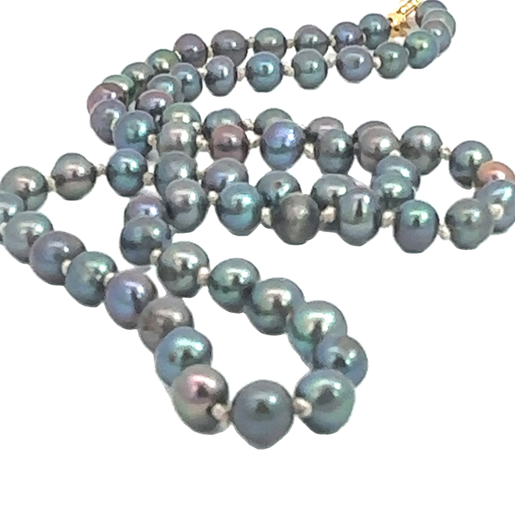 Peacock Purple Freshwater Pearl Necklace on white center close up view
