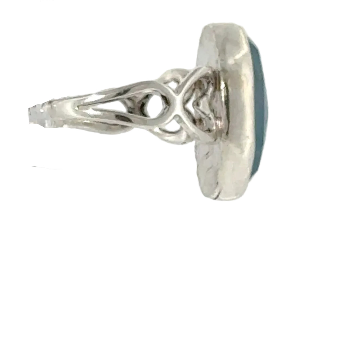 Aquamarine Gemstone Sterling Silver Ring size 7.25