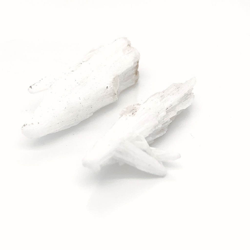Scolecite  Raw gemstones