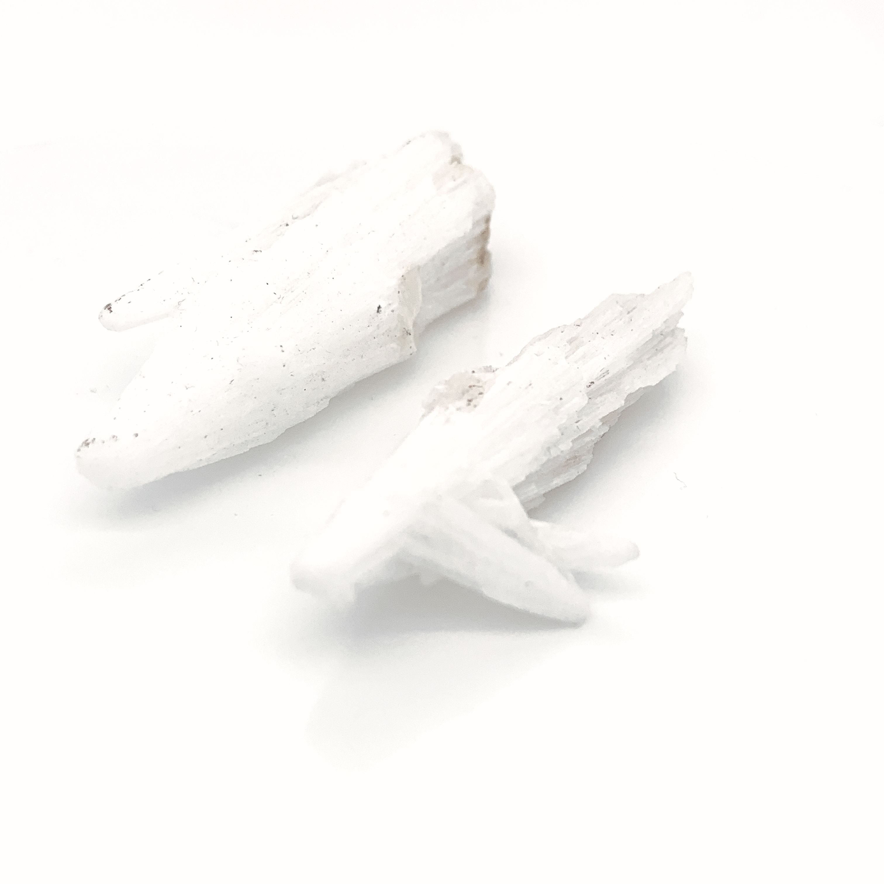 Scolecite  Raw gemstones
