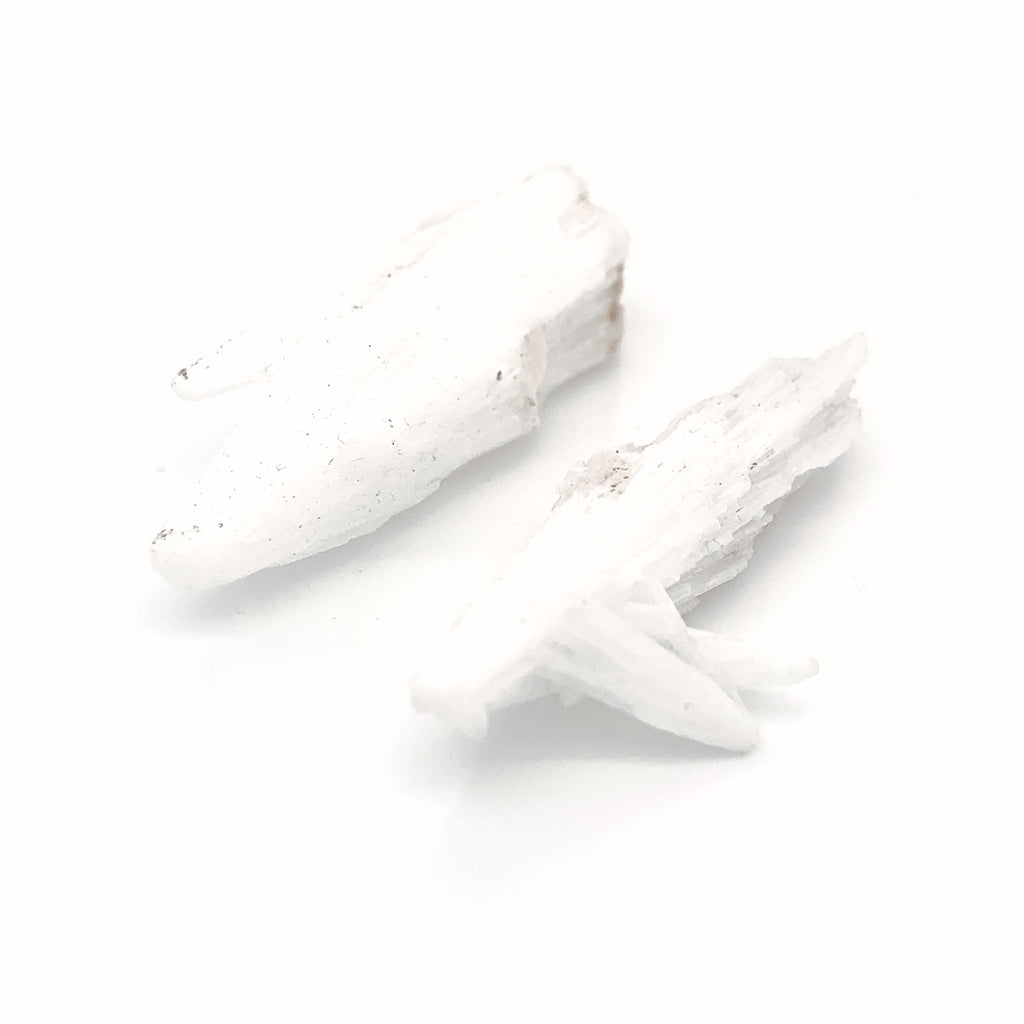 Scolecite  Raw gemstones