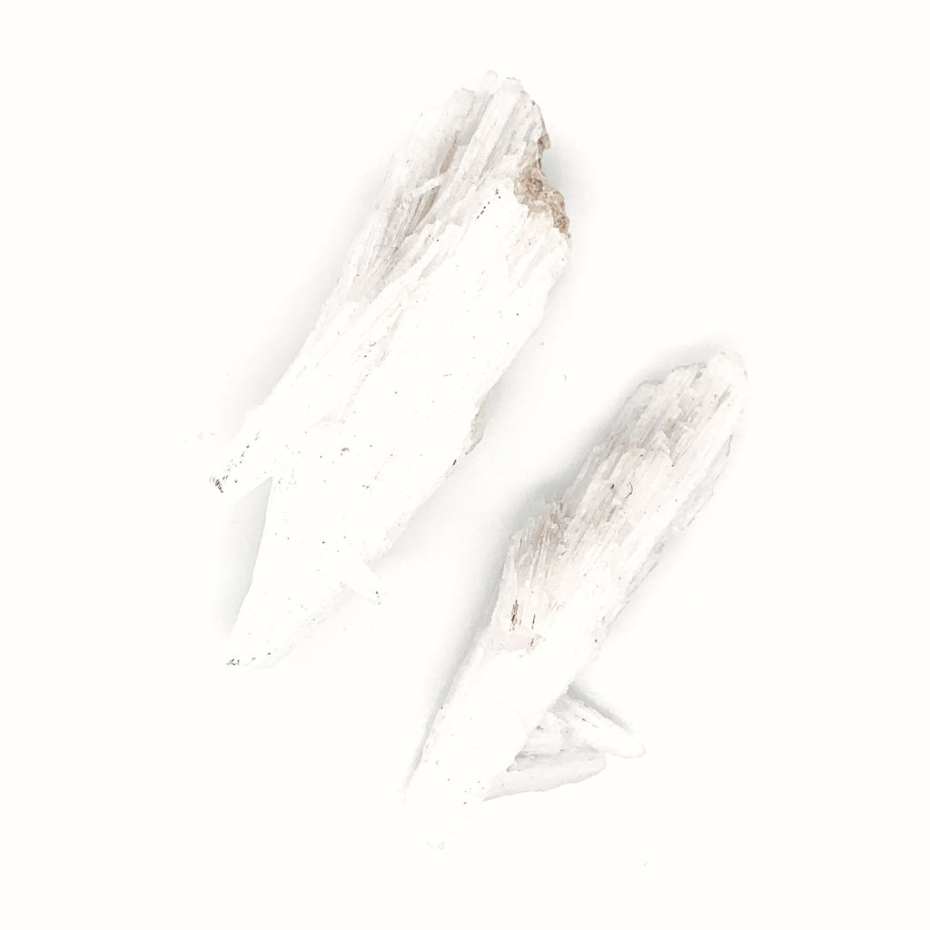 Scolecite  Raw gemstones