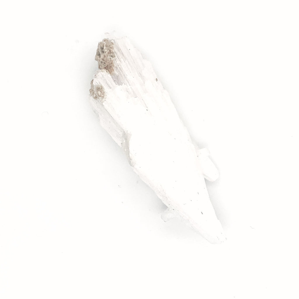 Scolecite  Raw gemstones