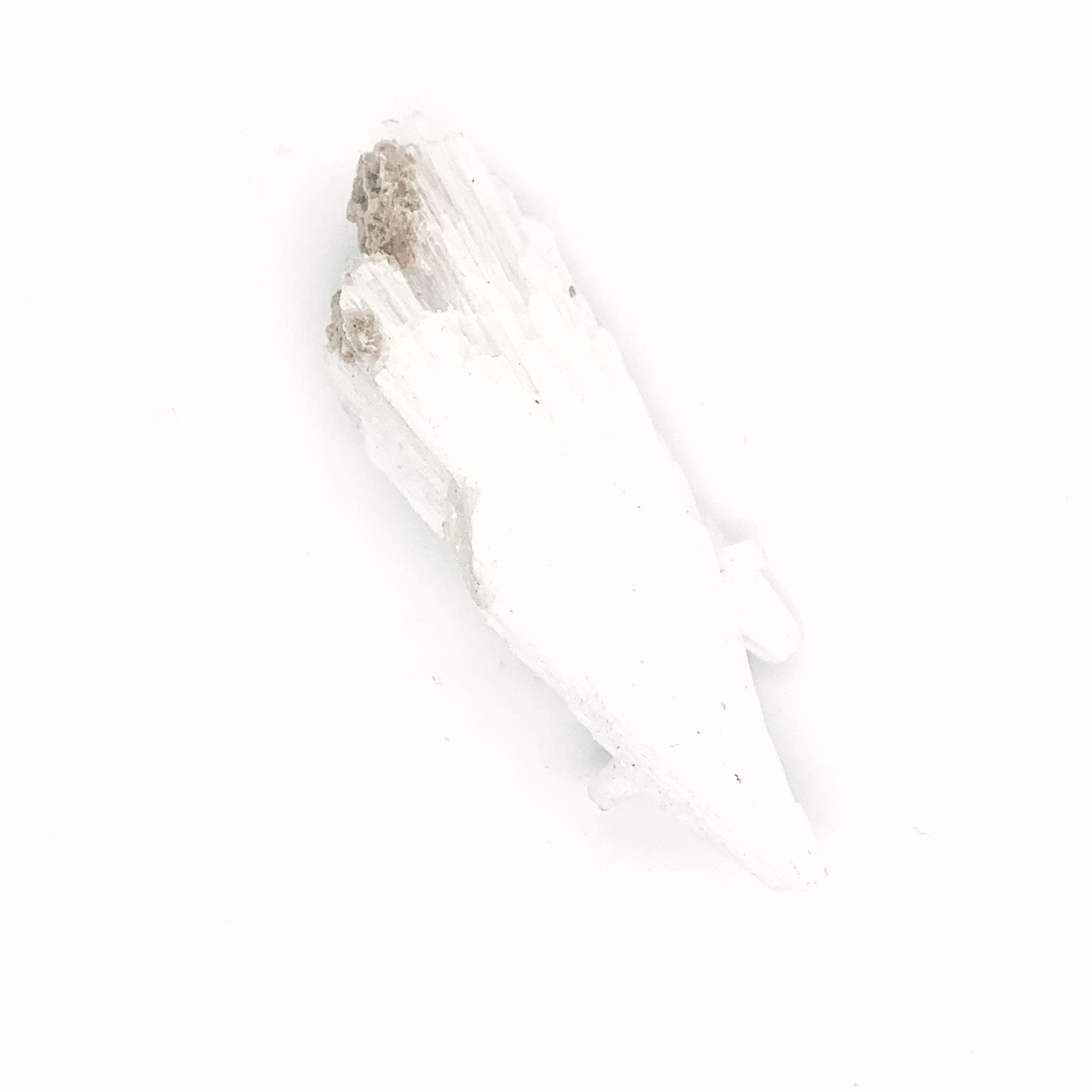 Scolecite  Raw gemstones