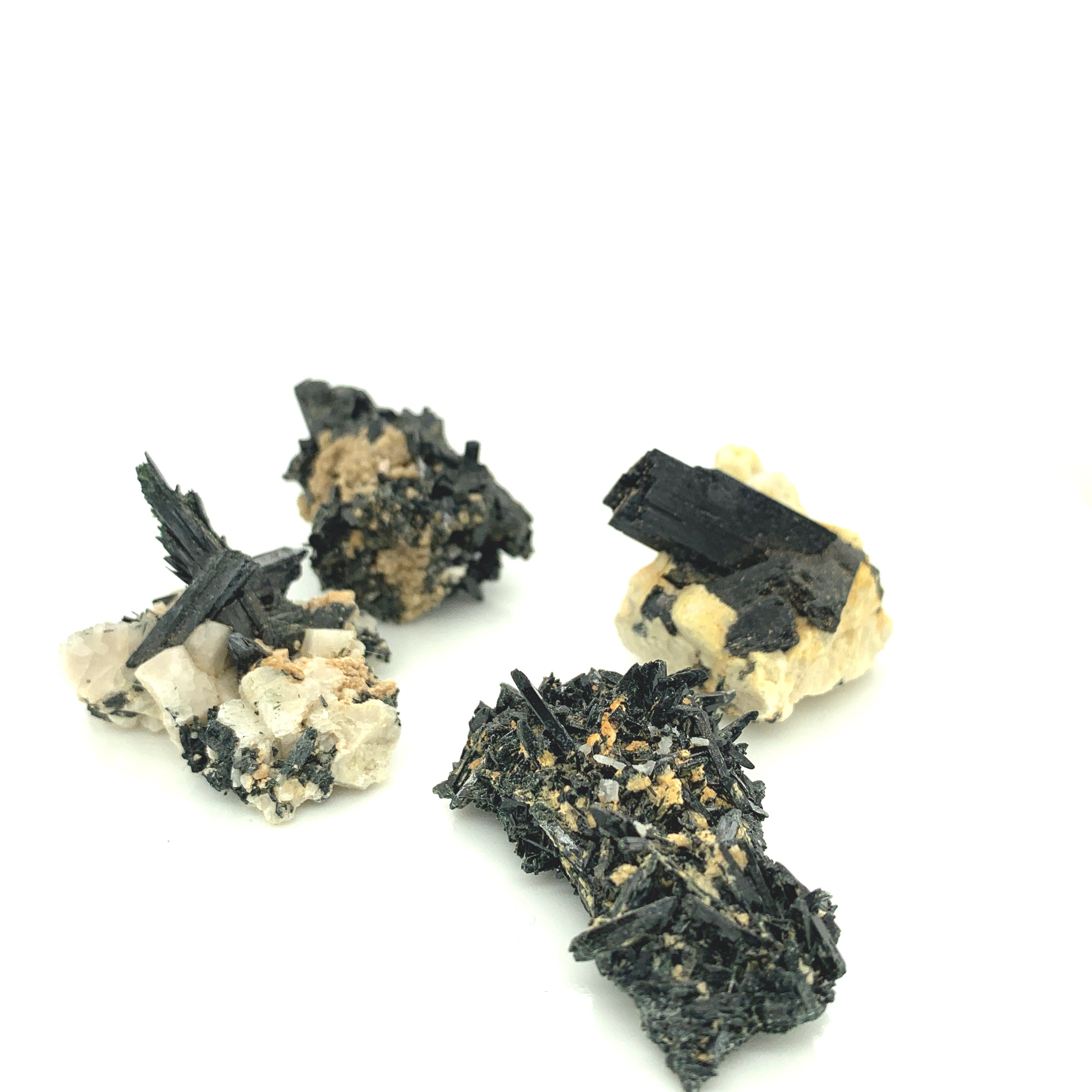 Aegirine Raw Gemstones, gemstone