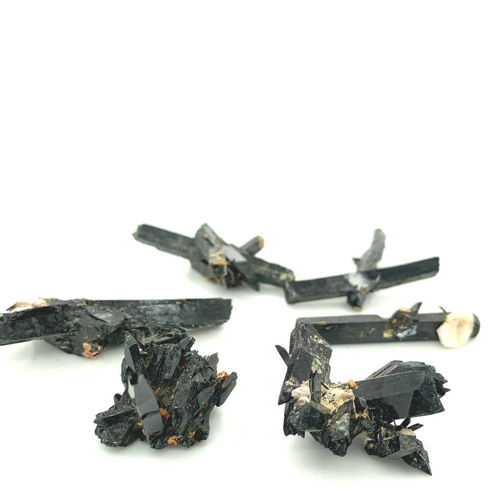 Aegirine Raw Gemstones, gemstone