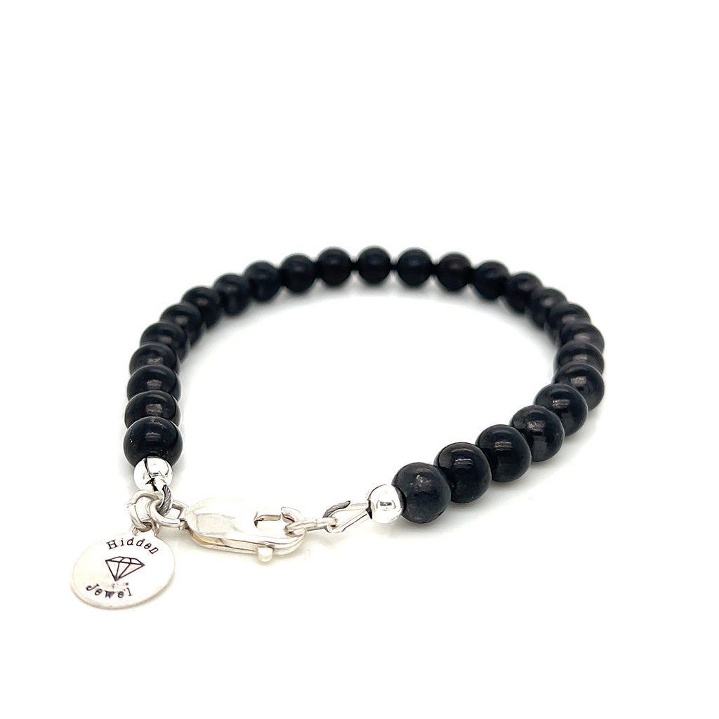 Shungite gemstone stone bracelet, size 7