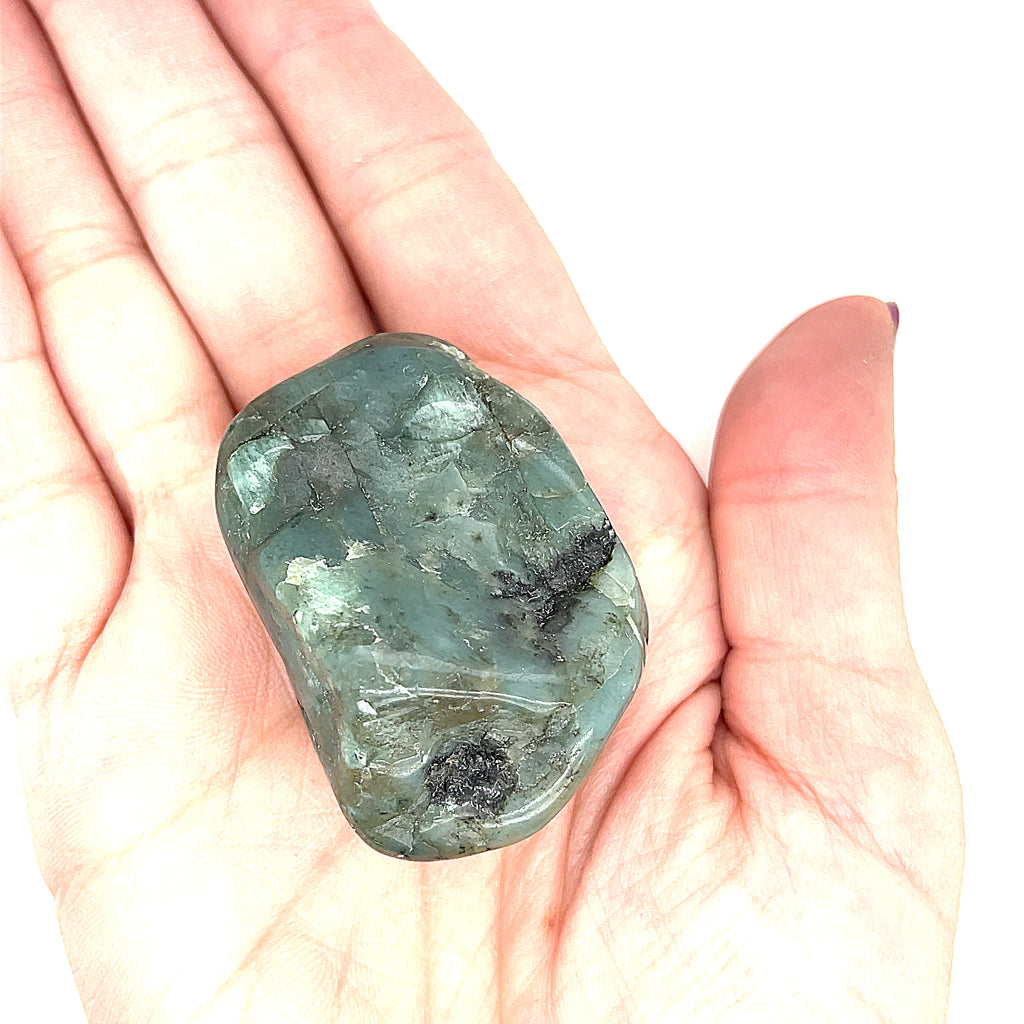 Emerald tumbled gemstones