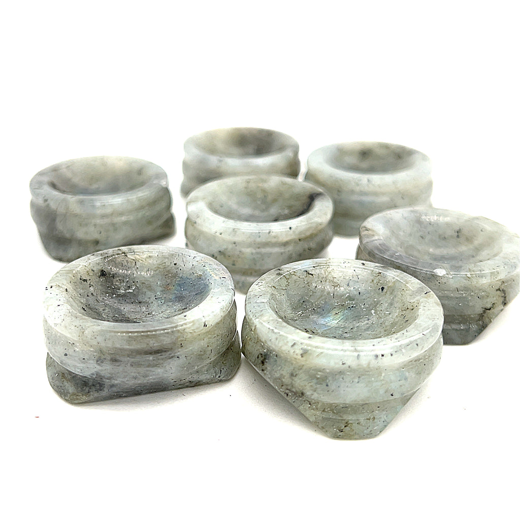 Stands for Gemstone Spheres and Eggs