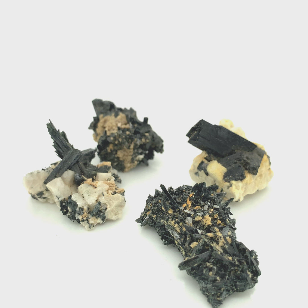 Aegirine Raw Gemstones, gemstone