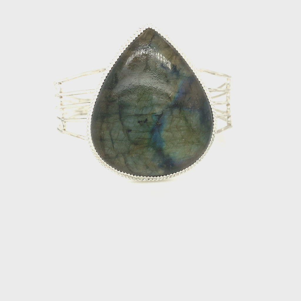 Labradorite gemstone Bangle , Sterling Silver bangle, size 7, Healing Stone jewelry