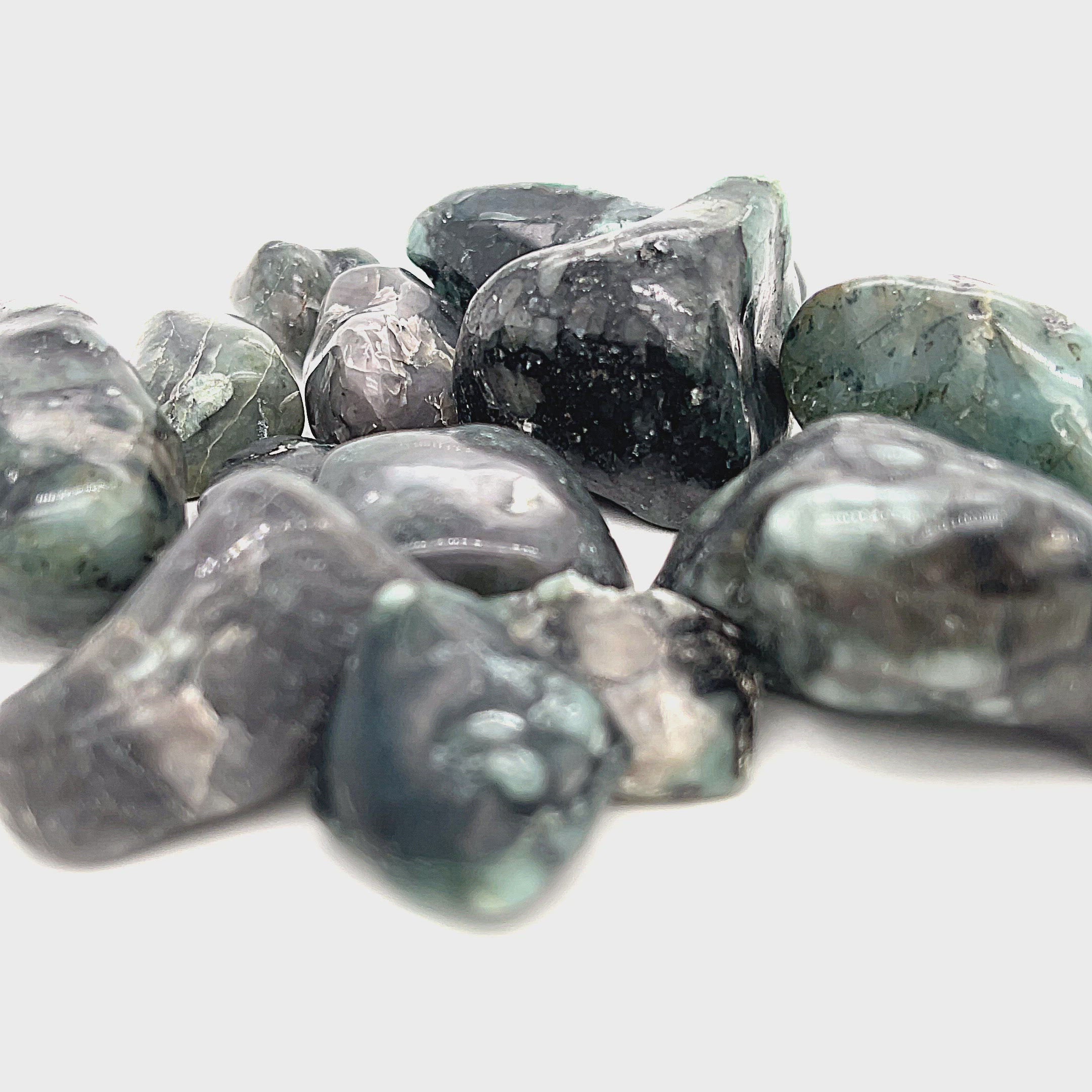 Emerald tumbled gemstones