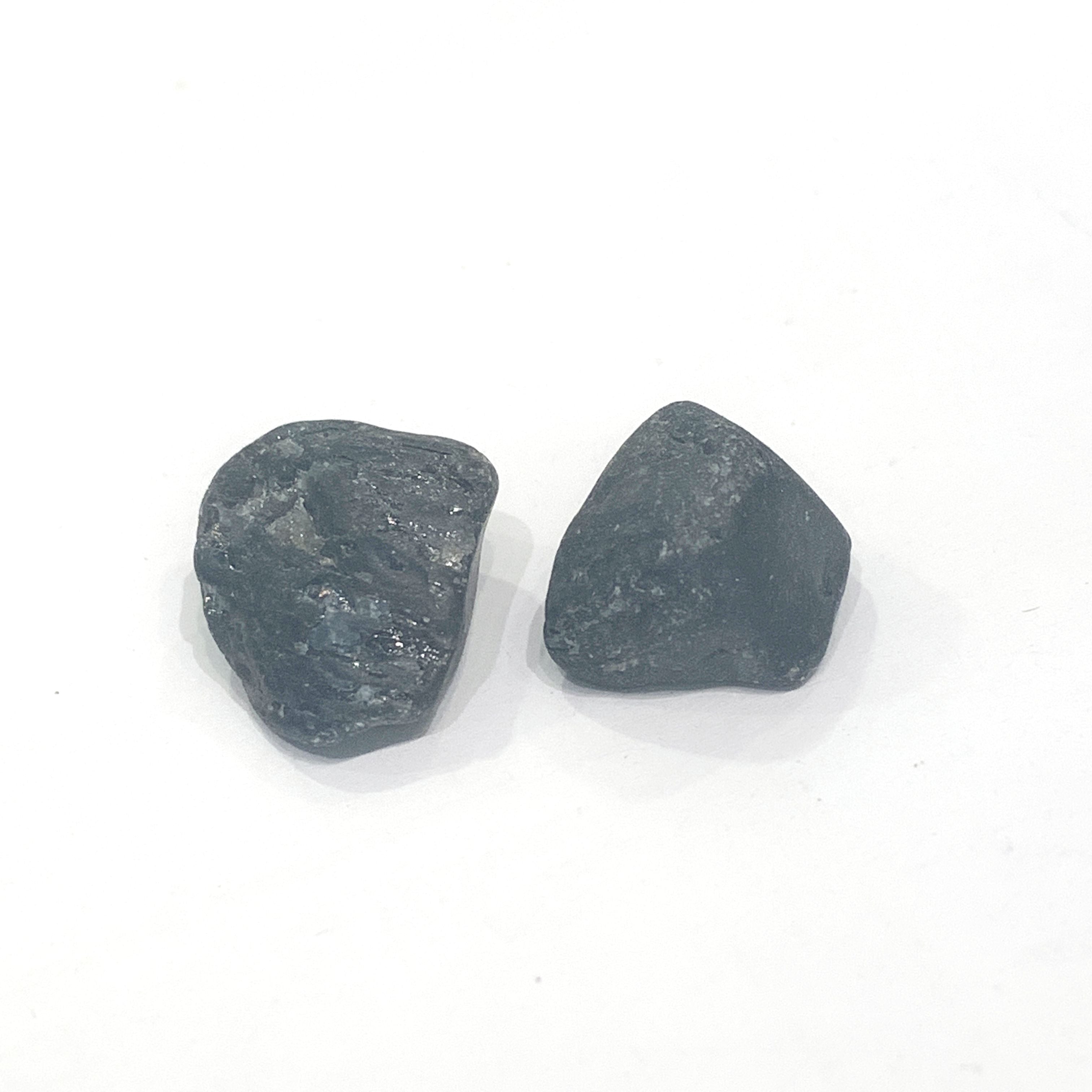 Sapphire , blue Raw gemstones