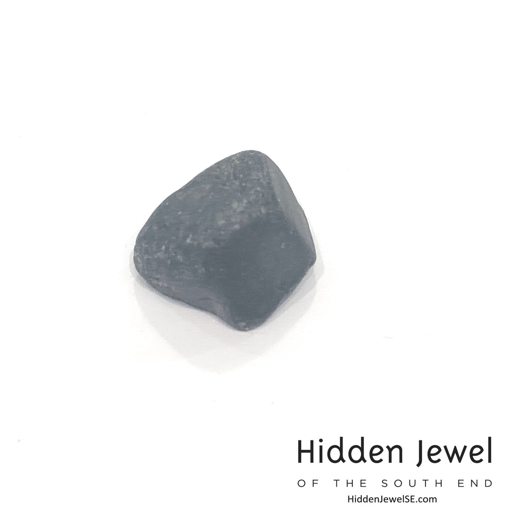 Sapphire , blue Raw gemstones