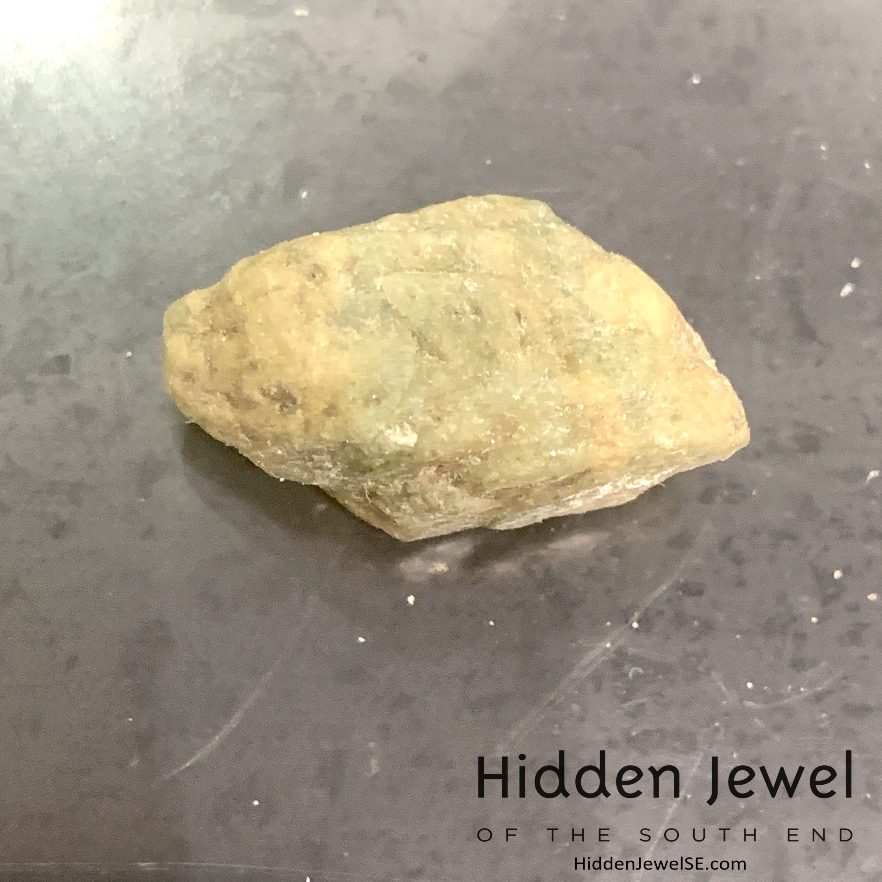 Green Heulandite Raw gemstones