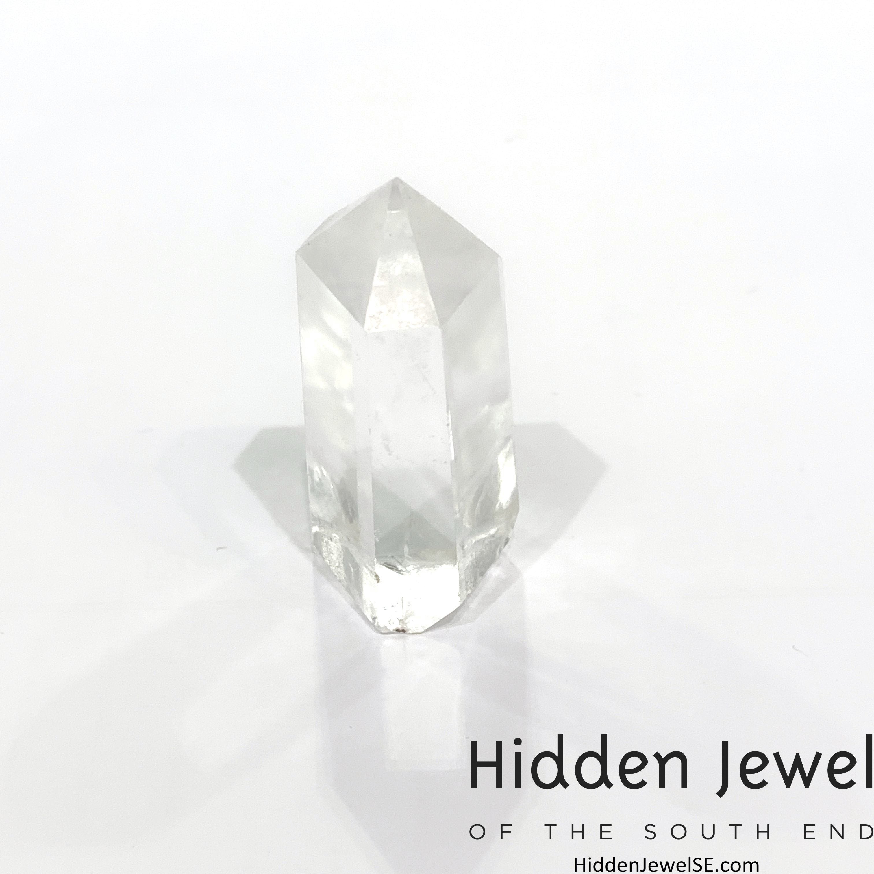 Clear quartz Gemstone Tower