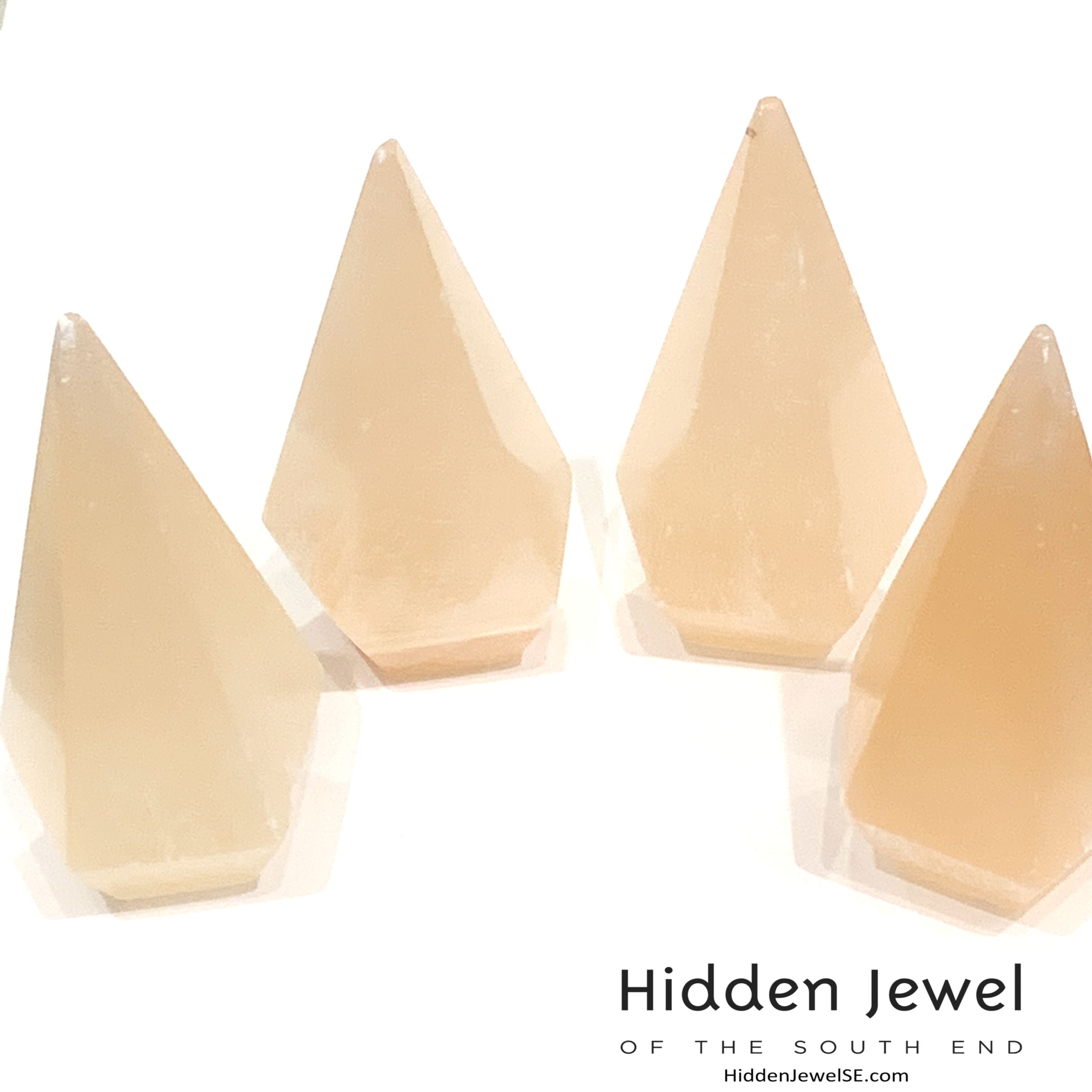 Selenite Gemstone pyramid / cube