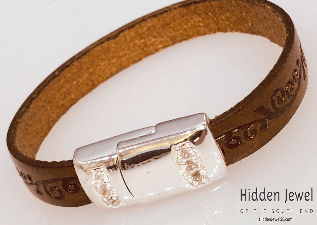 Patterned brown wrapped Leather flat bangle Bracelet size 7