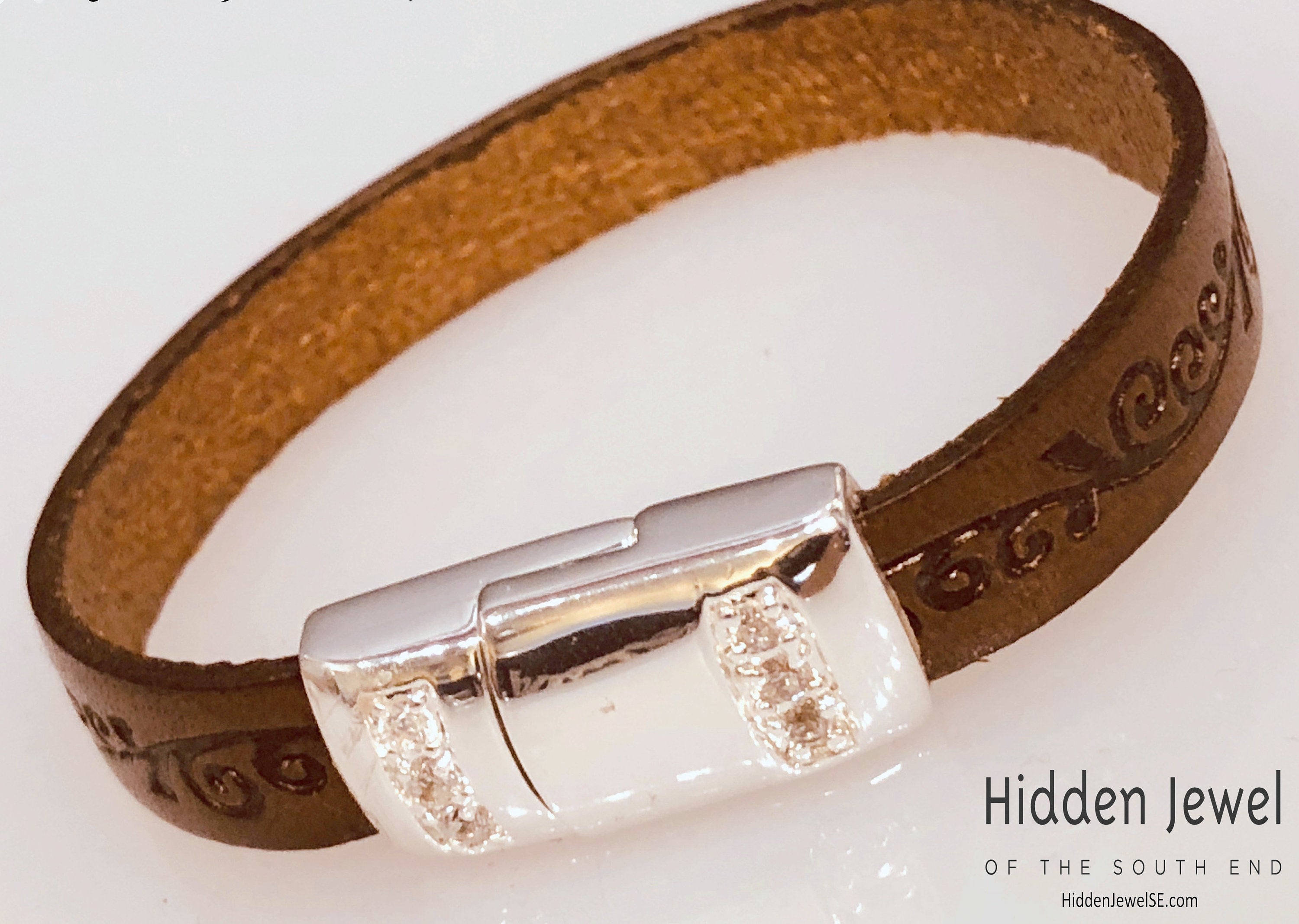 Patterned brown wrapped Leather flat bangle Bracelet size 7